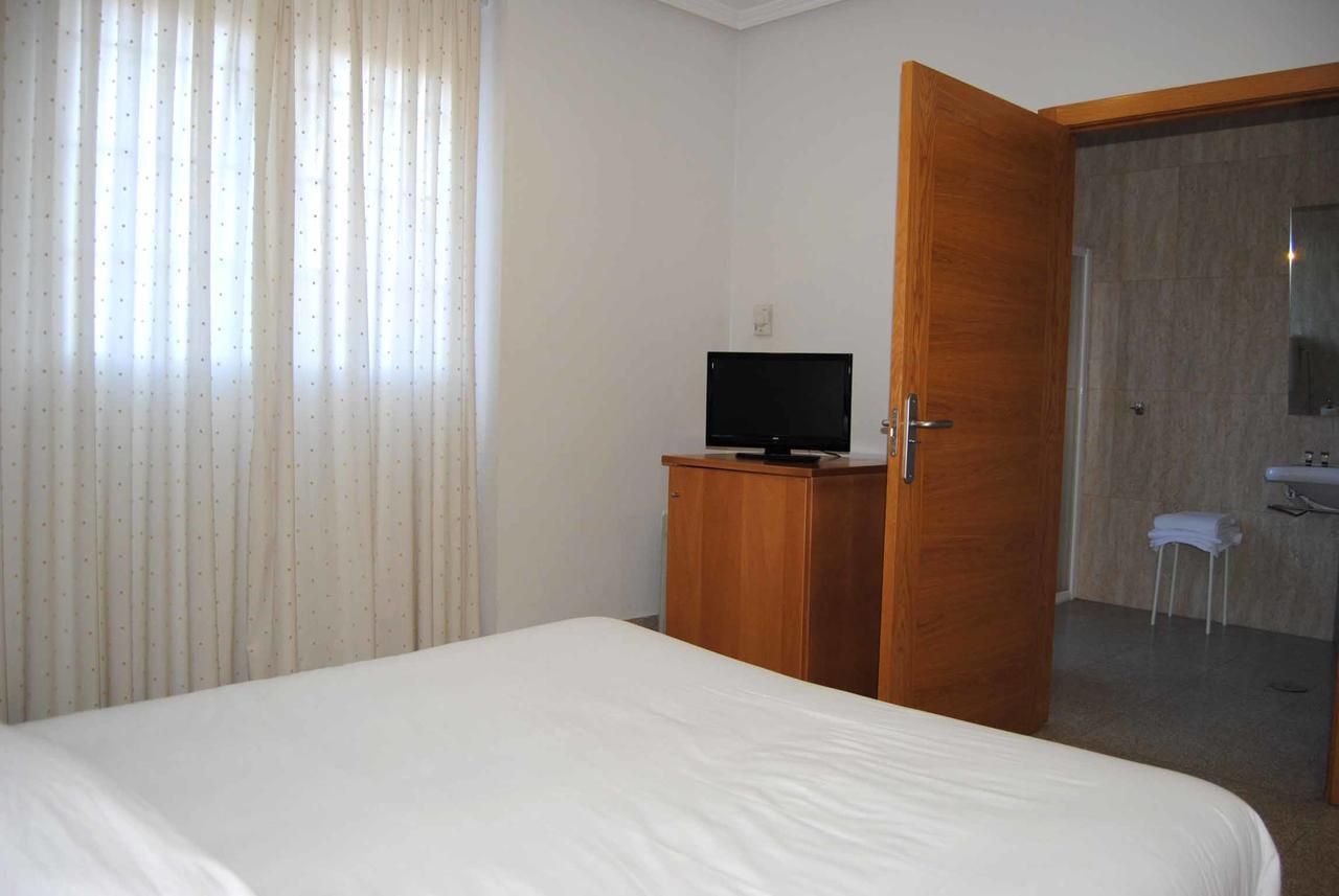 Apartahotel Villanueva Villanueva del Pardillo Eksteriør bilde