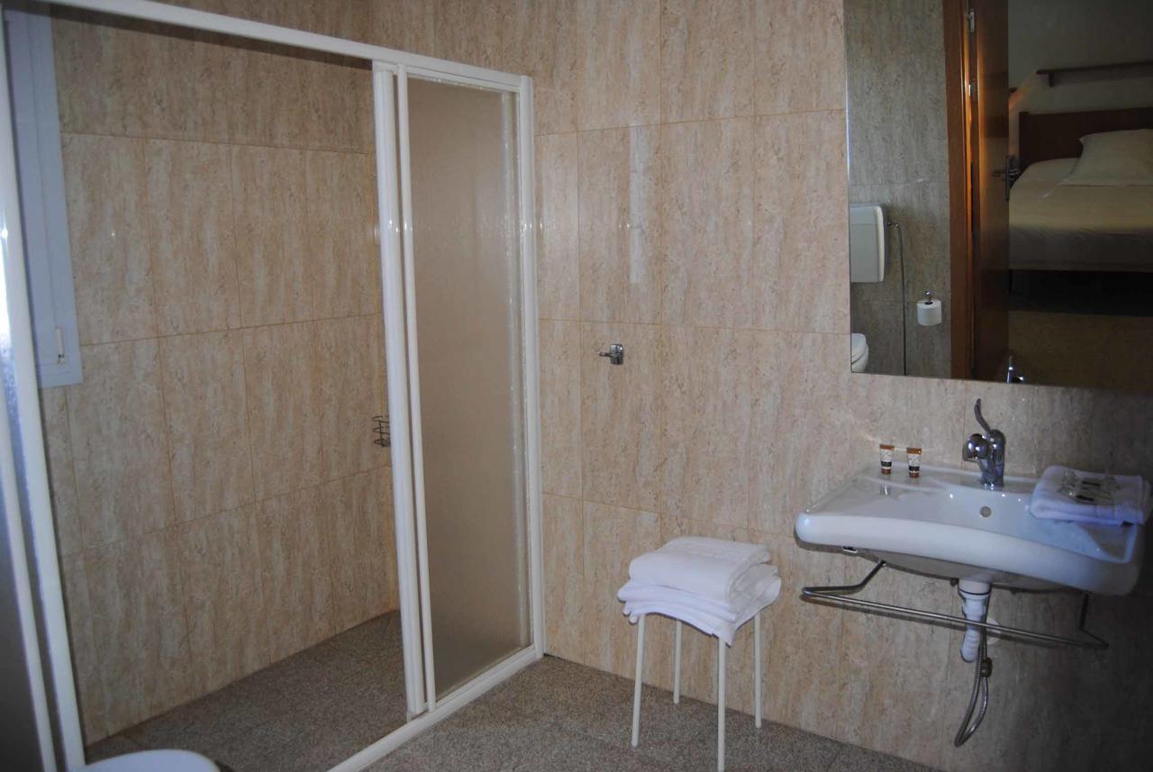 Apartahotel Villanueva Villanueva del Pardillo Eksteriør bilde