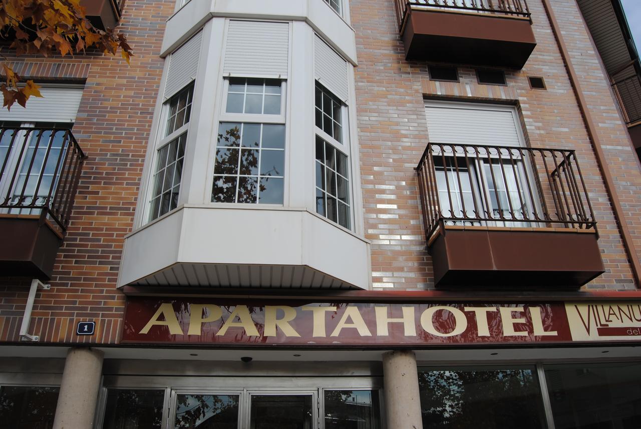 Apartahotel Villanueva Villanueva del Pardillo Eksteriør bilde